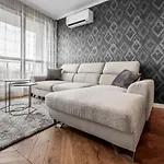 The Boulevard Luxury Apartment